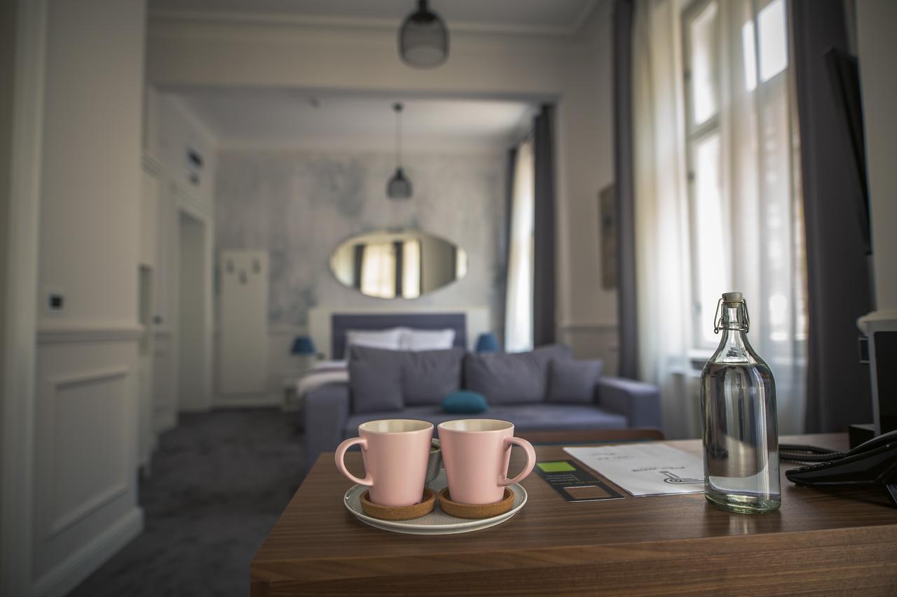 Hotel Public House